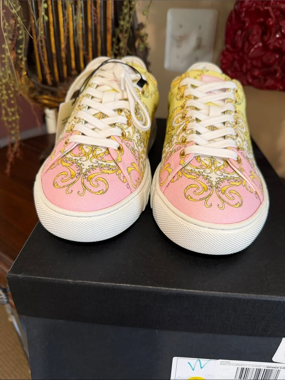 Versace Tessuto  St. Spring  sneaker size 38